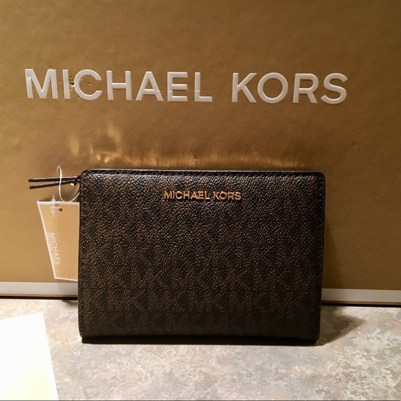 mk medium wallet